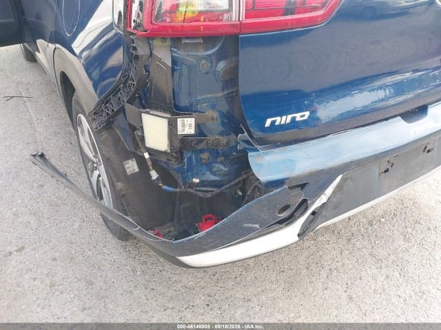 2017 KIA NIRO EX 19
