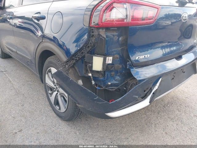 2017 KIA NIRO EX 6