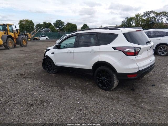 2017 FORD ESCAPE SE 3