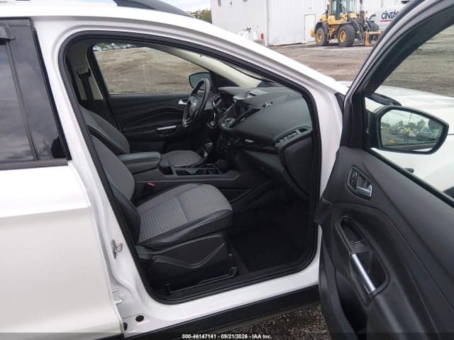 2017 FORD ESCAPE SE 5