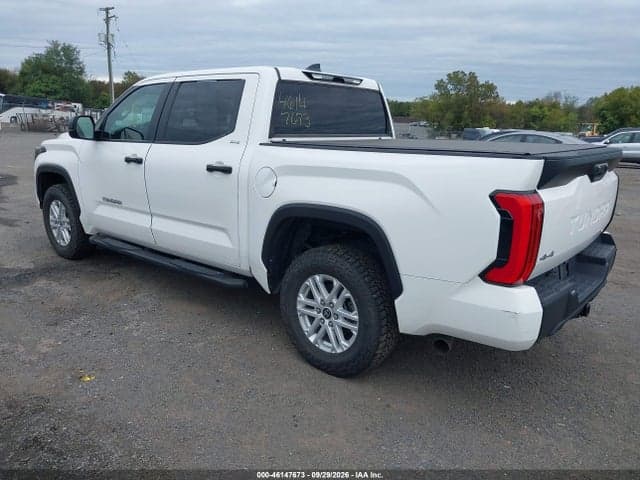 2024 TOYOTA TUNDRA SR5 3