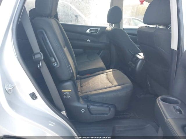 2018 NISSAN PATHFINDER S 8