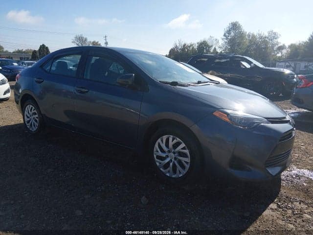 2019 TOYOTA COROLLA LE 1