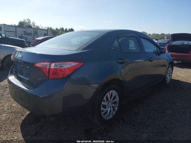 2019 TOYOTA COROLLA LE 4