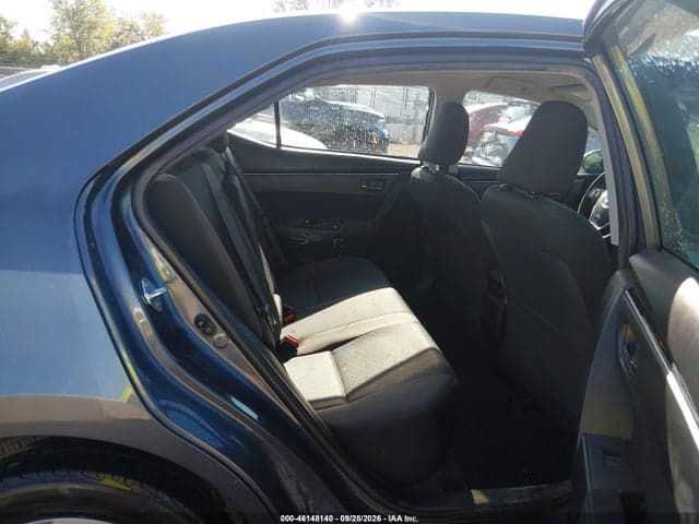 2019 TOYOTA COROLLA LE 8