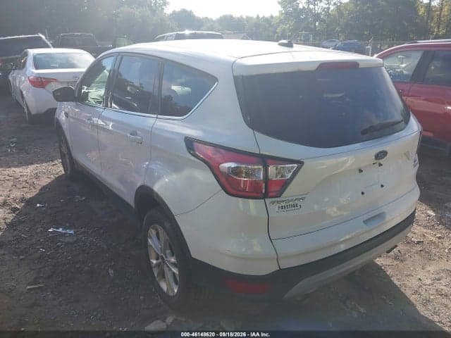 2017 FORD ESCAPE SE 3