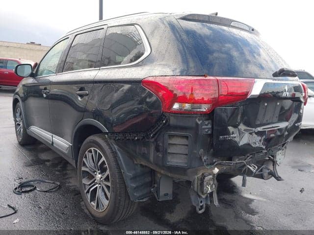 2017 MITSUBISHI OUTLANDER SE/SEL 3