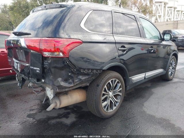 2017 MITSUBISHI OUTLANDER SE/SEL 4