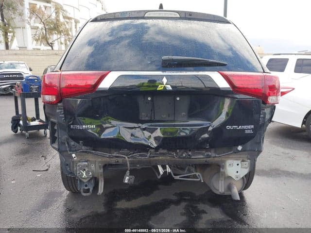 2017 MITSUBISHI OUTLANDER SE/SEL 6