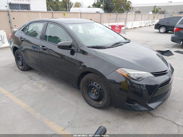 2017 TOYOTA COROLLA LE 1
