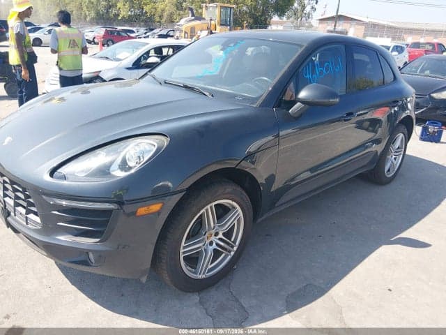 2017 PORSCHE MACAN 2
