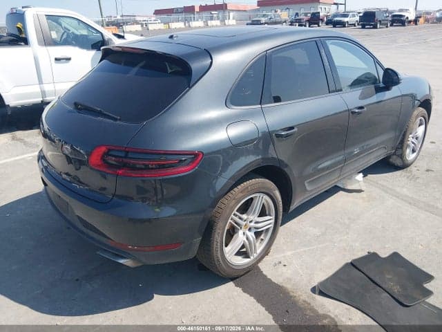 2017 PORSCHE MACAN 4
