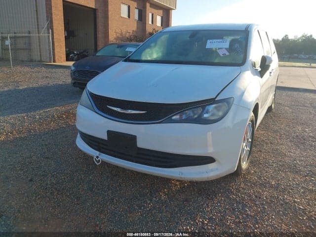 2017 CHRYSLER PACIFICA TOURING 6