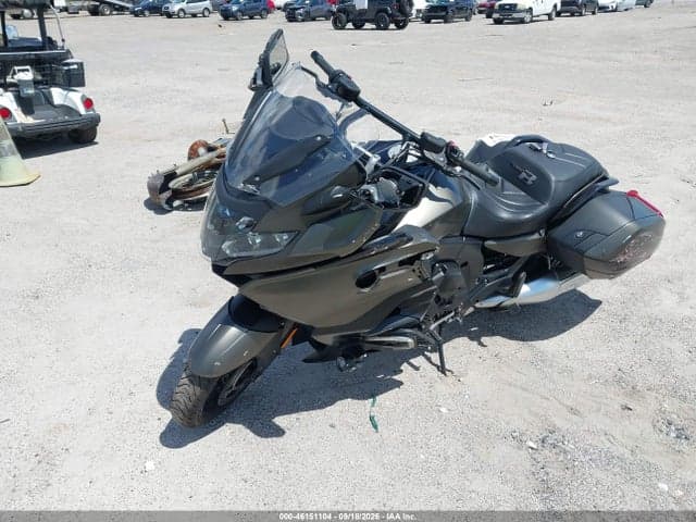 2023 BMW K1600 B 2