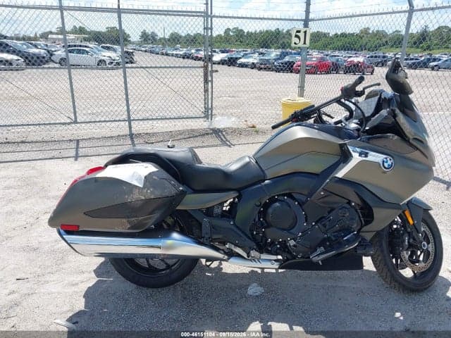 2023 BMW K1600 B 12