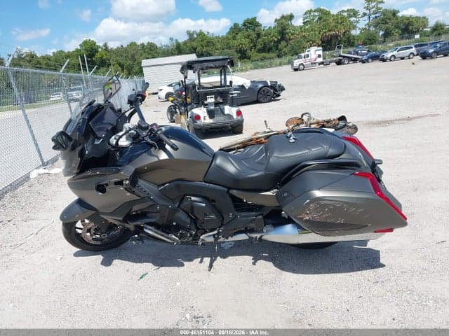 2023 BMW K1600 B 13