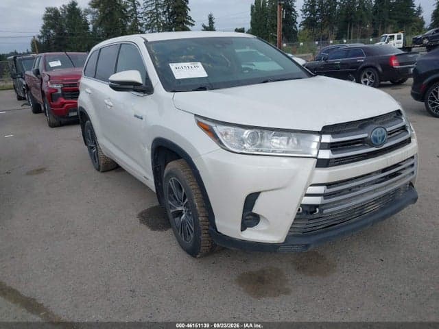 2017 TOYOTA HIGHLANDER HYBRID LE 1