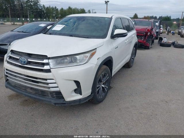 2017 TOYOTA HIGHLANDER HYBRID LE 2
