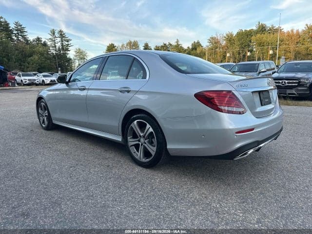 2017 MERCEDES-BENZ E 300 4MATIC 3
