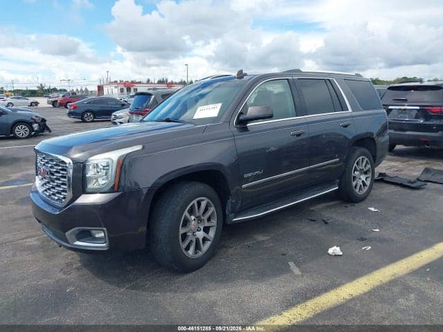 2018 GMC YUKON DENALI 2