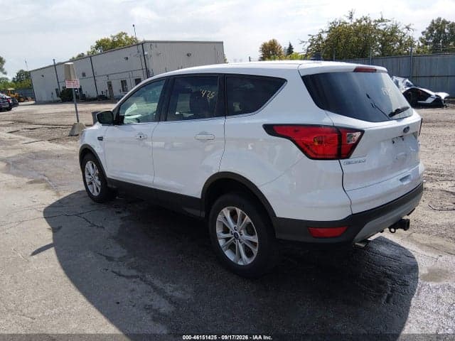 2019 FORD ESCAPE SE 3