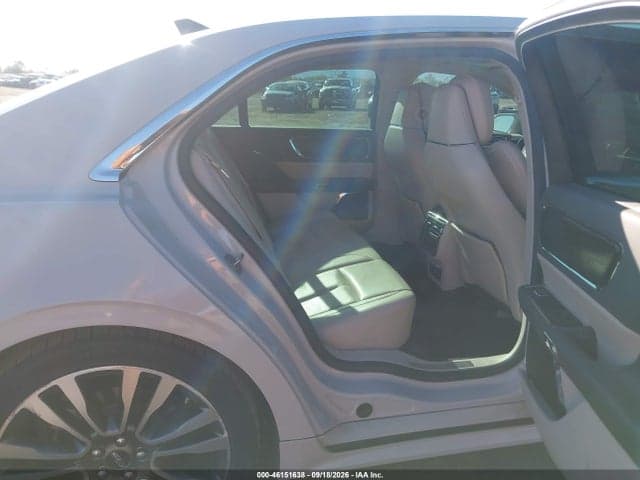 2019 LINCOLN CONTINENTAL SELECT 8
