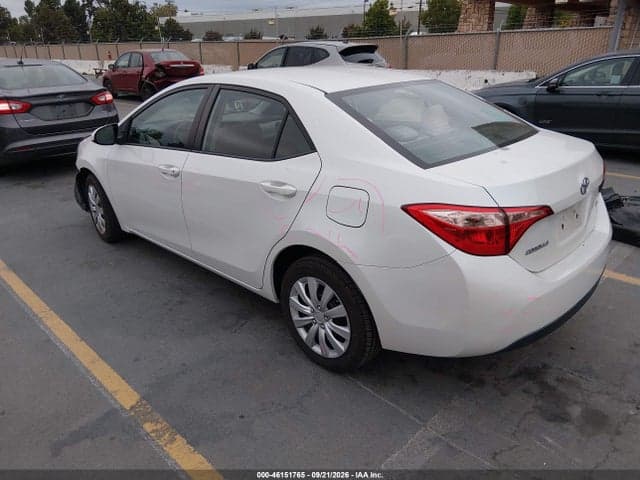 2017 TOYOTA COROLLA LE 3