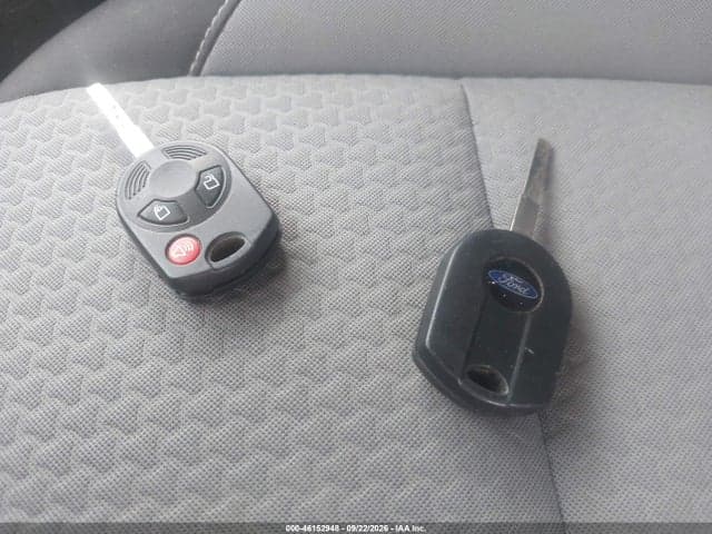 2017 FORD ESCAPE SE 11