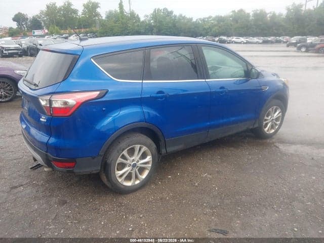 2017 FORD ESCAPE SE 4