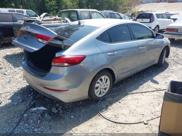 2017 HYUNDAI ELANTRA SE 4