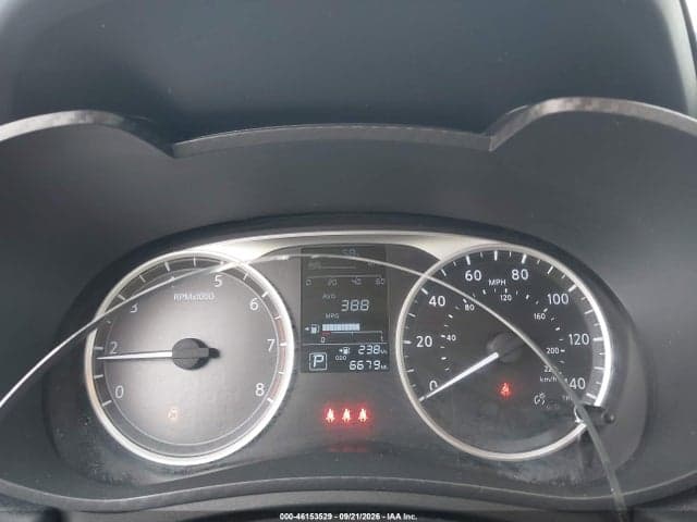 2025 NISSAN VERSA 1.6 S 7