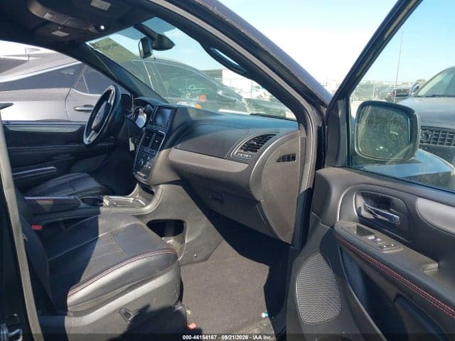 2018 DODGE GRAND CARAVAN GT 5