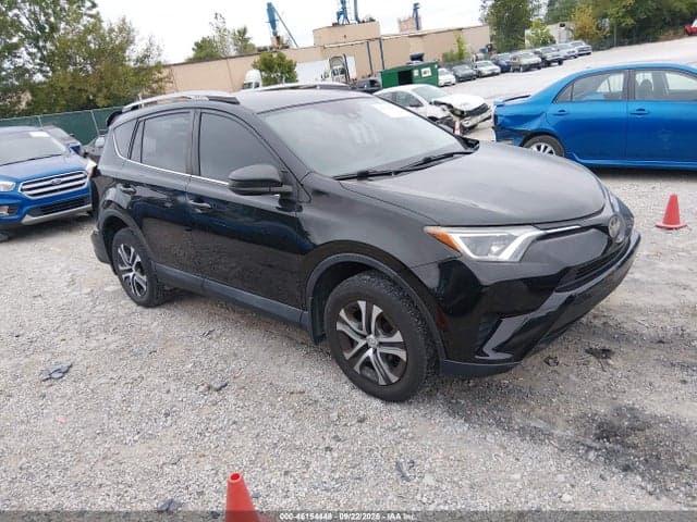 2017 TOYOTA RAV4 LE 1