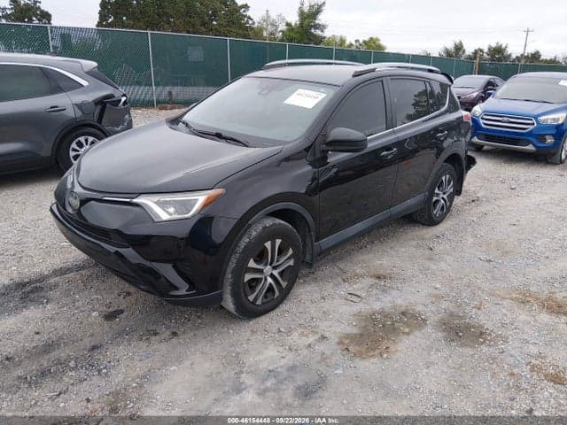 2017 TOYOTA RAV4 LE 2