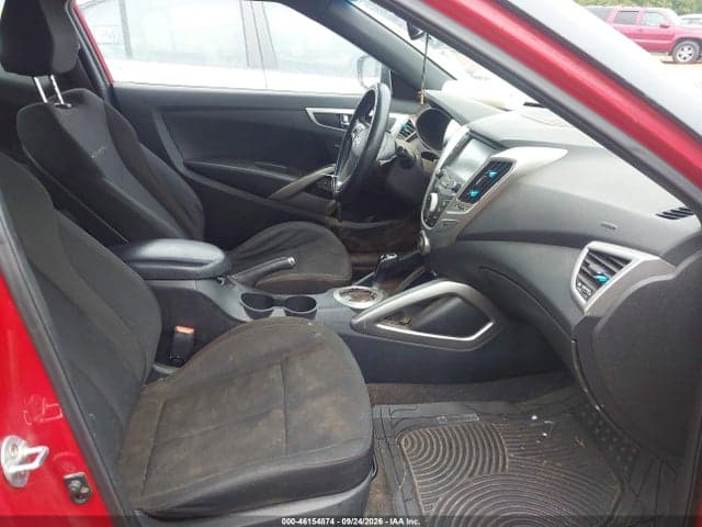 2017 HYUNDAI VELOSTER VALUE EDITION 5