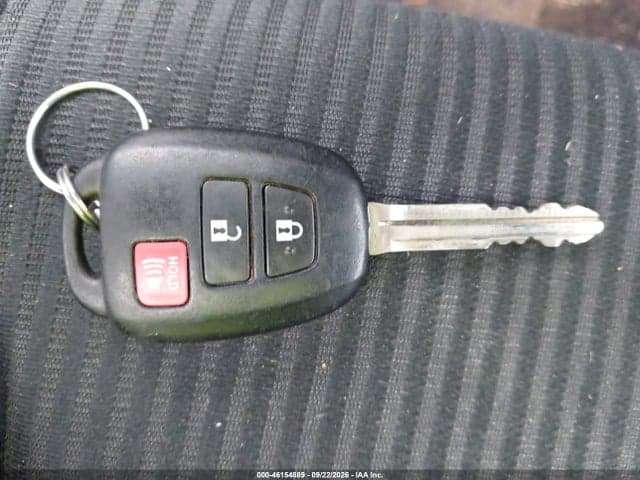 2017 TOYOTA RAV4 LE 11