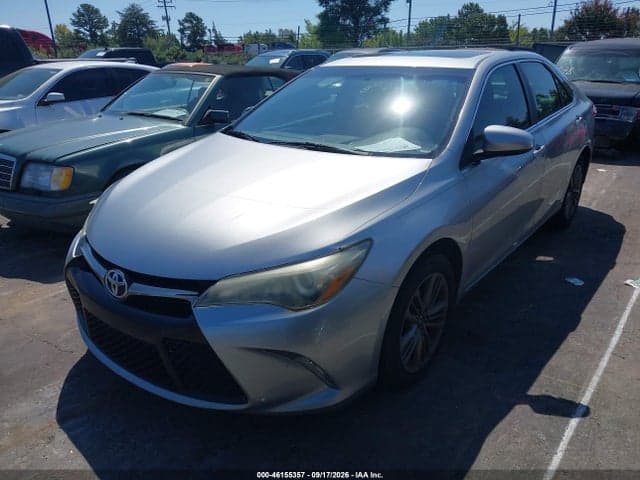 2017 TOYOTA CAMRY SE 2