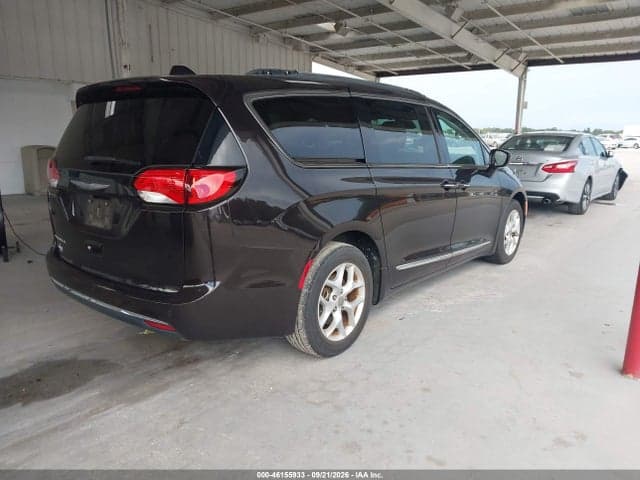 2017 CHRYSLER PACIFICA TOURING-L PLUS 4