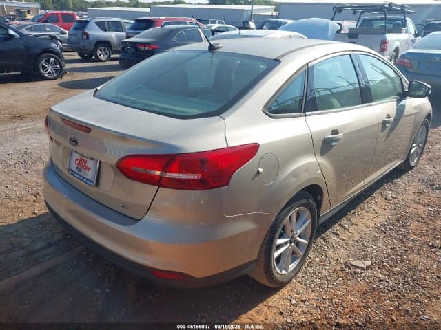 2017 FORD FOCUS SE 4