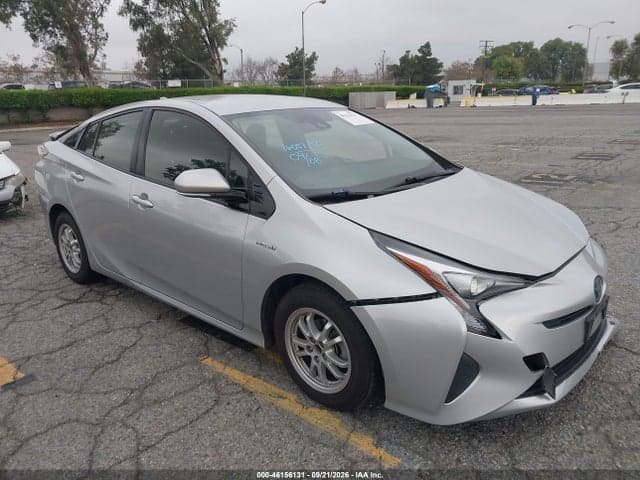 2017 TOYOTA PRIUS THREE 1