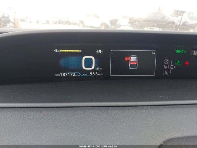 2017 TOYOTA PRIUS THREE 7
