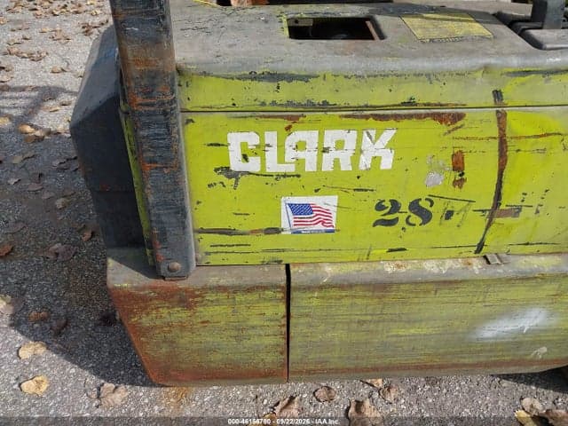 1980 CLARK TM15S FORKLIFT 17