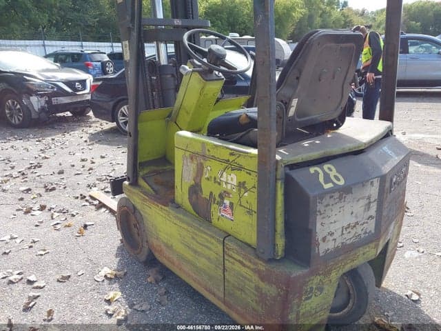 1980 CLARK TM15S FORKLIFT 3