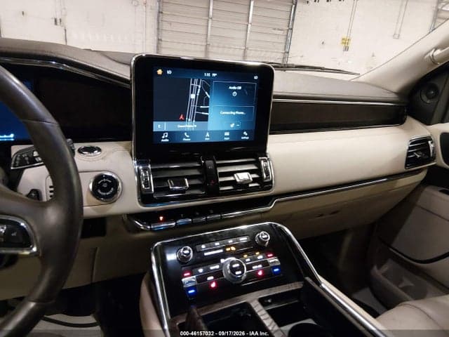 2019 LINCOLN NAVIGATOR SELECT 18