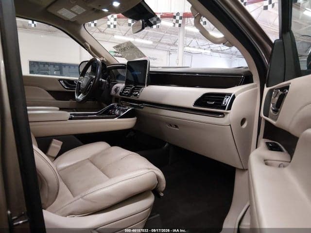 2019 LINCOLN NAVIGATOR SELECT 5