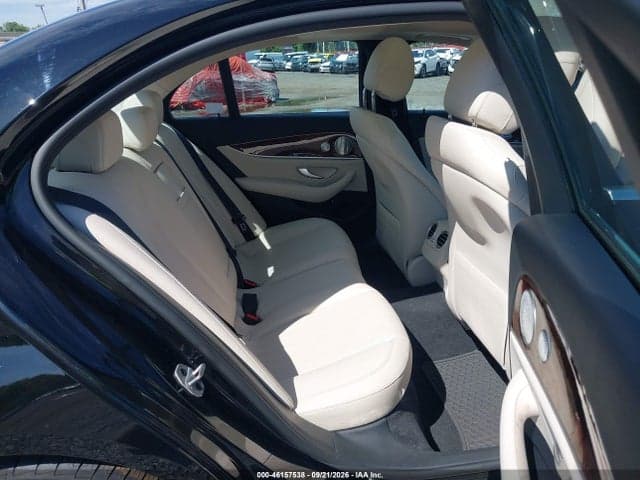 2019 MERCEDES-BENZ E 300 4MATIC 8
