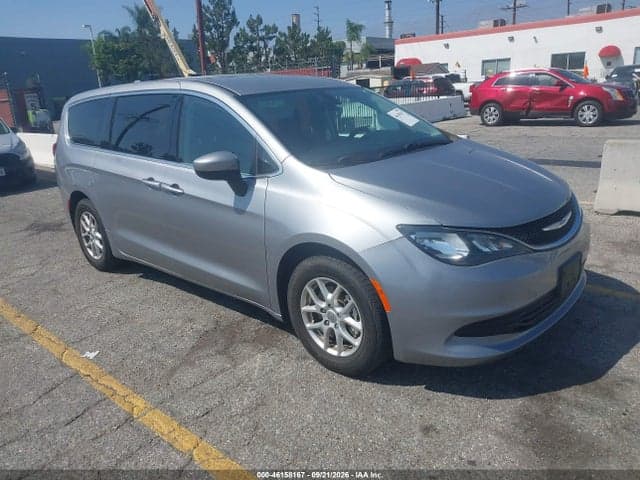 2020 CHRYSLER VOYAGER LX
