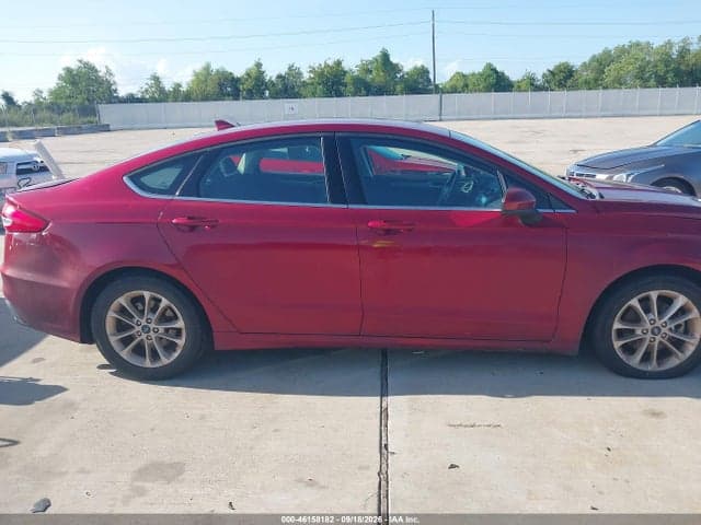 2019 FORD FUSION SE 13