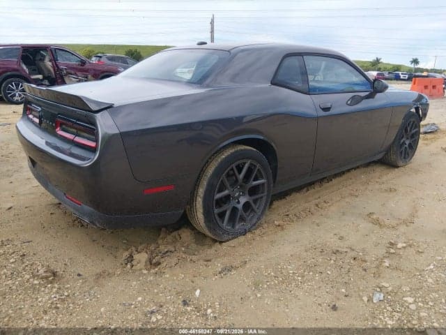 2018 DODGE CHALLENGER SXT 4