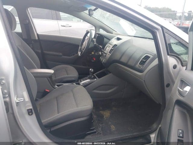 2017 KIA FORTE LX/S 5